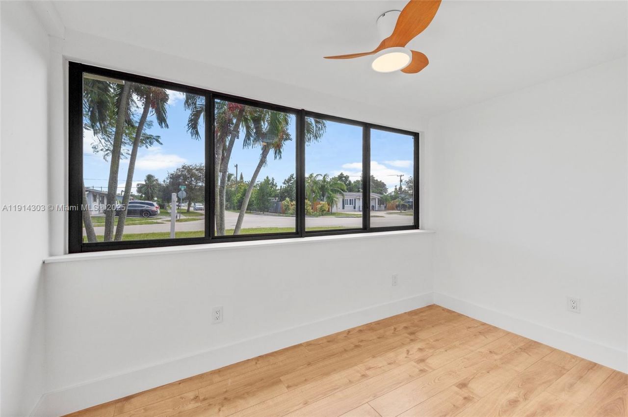 9915 SW 212th St, Cutler Bay, FL 33189 Photo