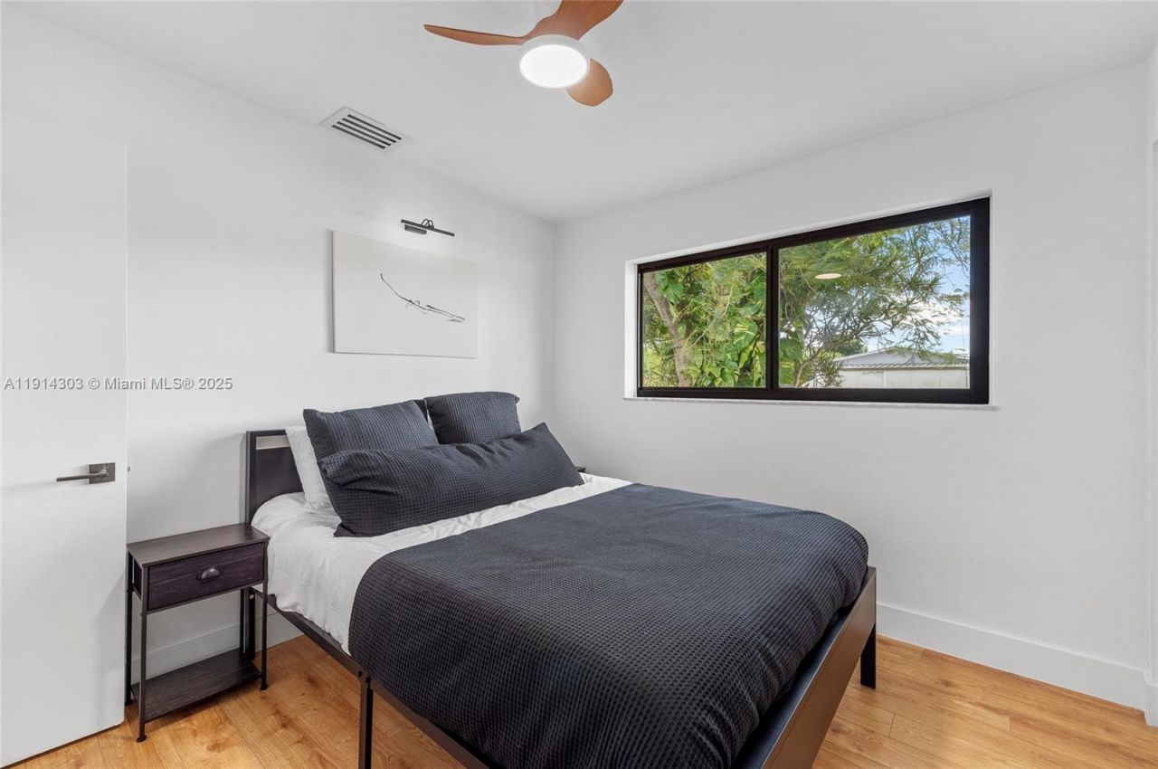 9915 SW 212th St, Cutler Bay, FL 33189 Photo