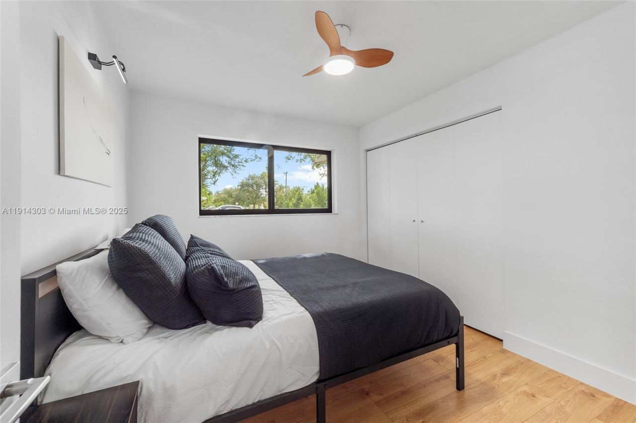 9915 SW 212th St, Cutler Bay, FL 33189 Photo