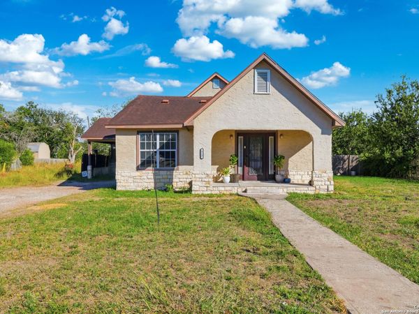 513 S 7TH ST, Kenedy, TX 78119