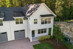 532-536 Hayes Park Boulevard photo 4