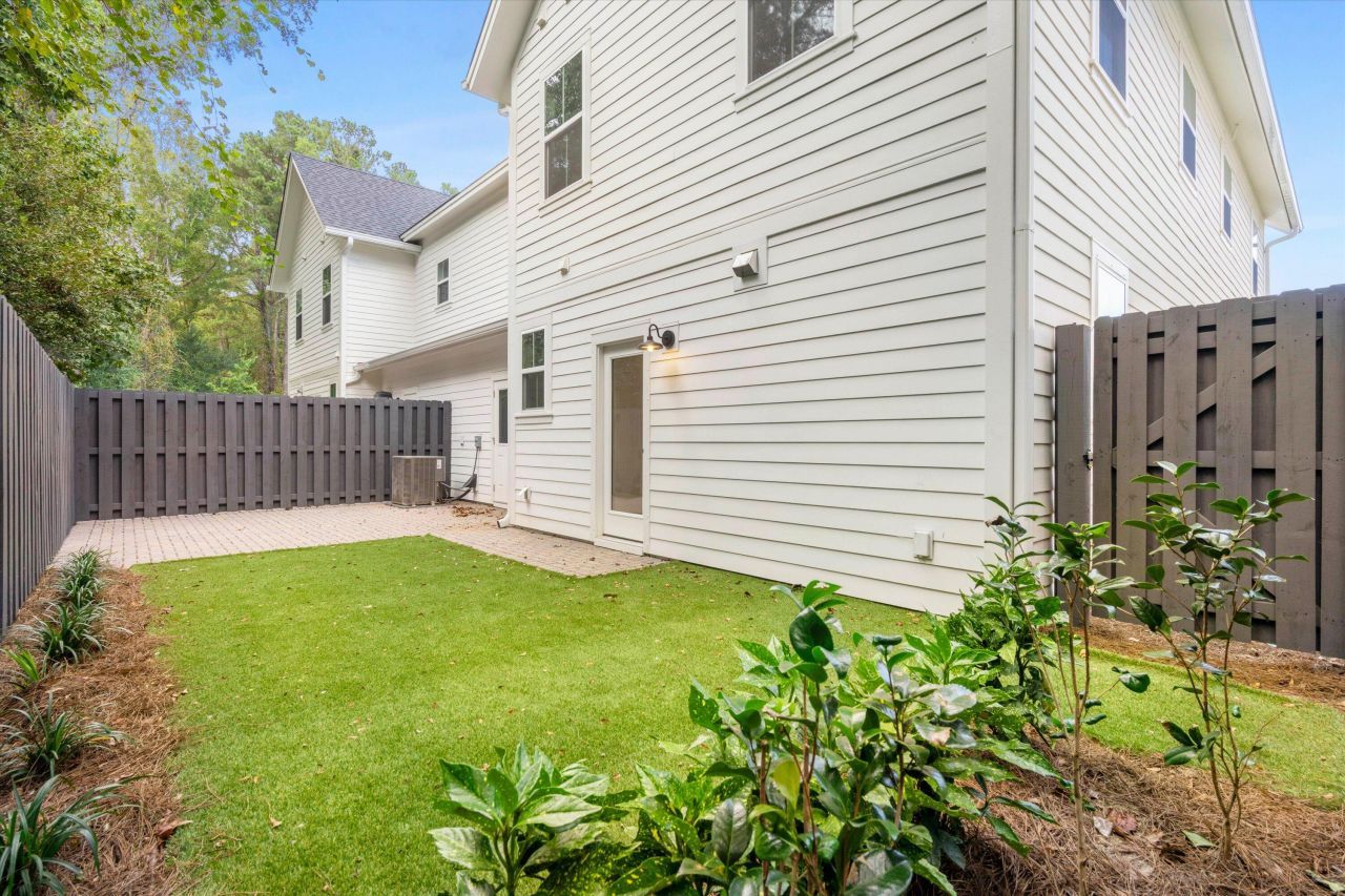 532-536 Hayes Park Boulevard Photo 30