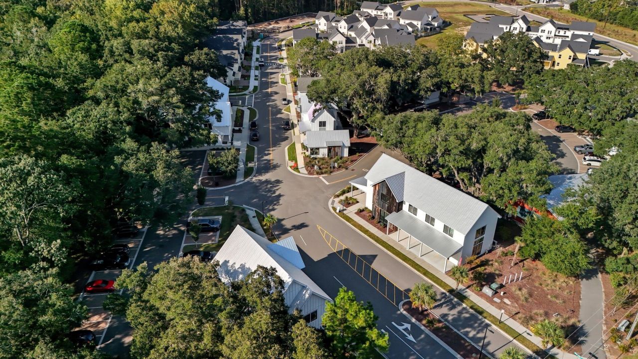 532-536 Hayes Park Boulevard Photo 39