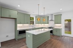 532-536 Hayes Park Boulevard photo 4