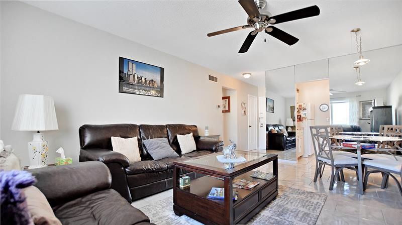 6263 NE 19th Avenue, Unit 923, Fort Lauderdale, FL 33308 Photo