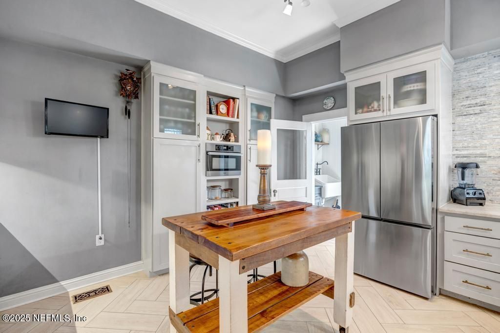 1880 Edgewood Avenue S, Jacksonville, FL 32205 Photo