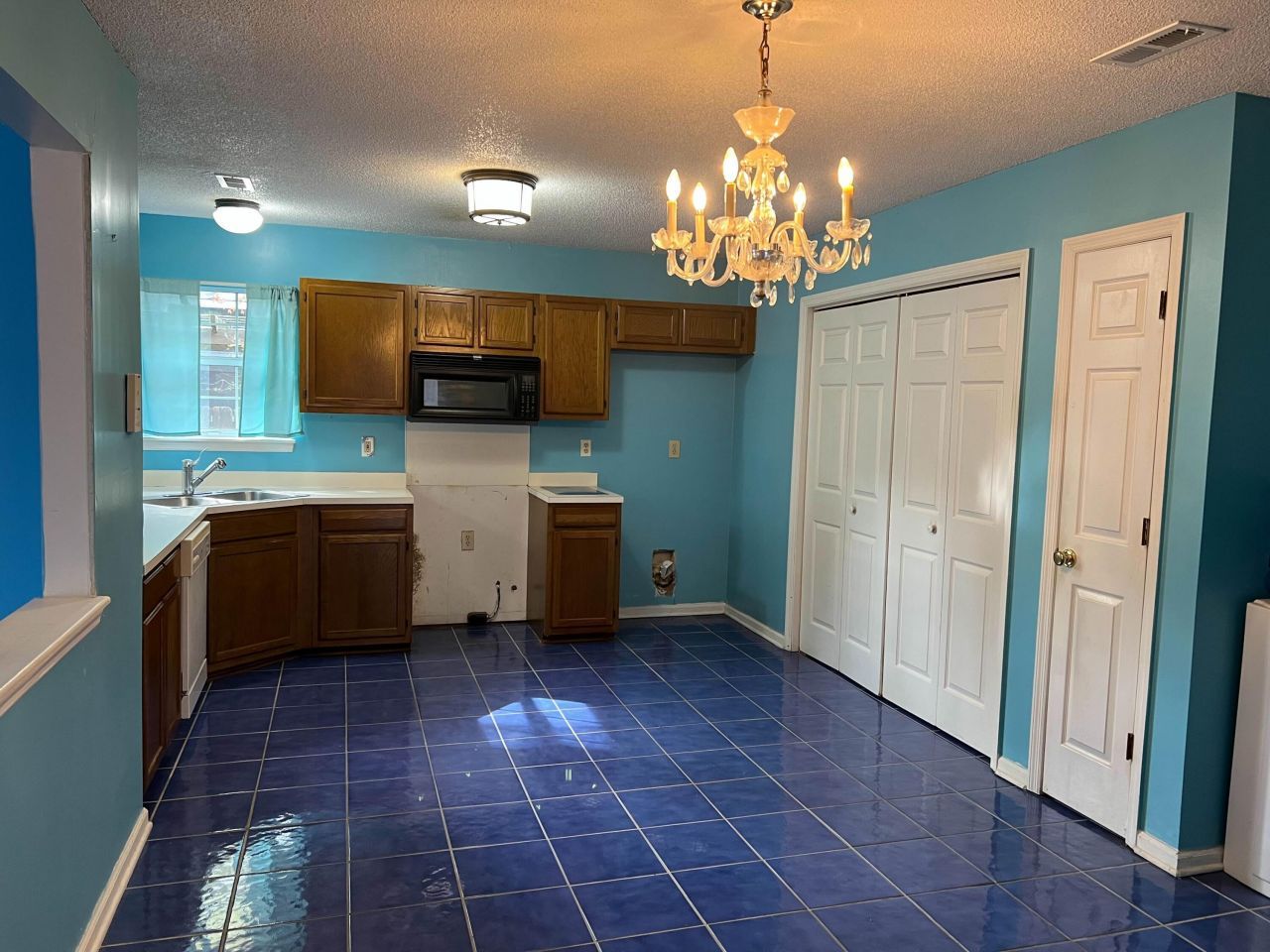 2292 Ballston Court Photo 2