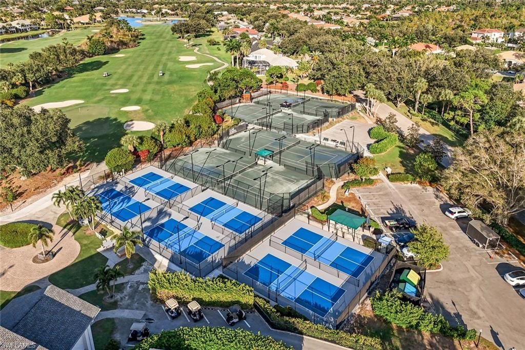 19461 Silver Oak Dr, Estero, FL 33967 Photo