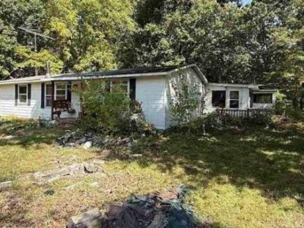 12505 Bueche Road, Albee Twp, MI 48417