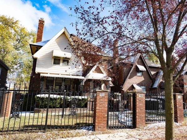 18968 Pennington Drive, Detroit, MI 48221