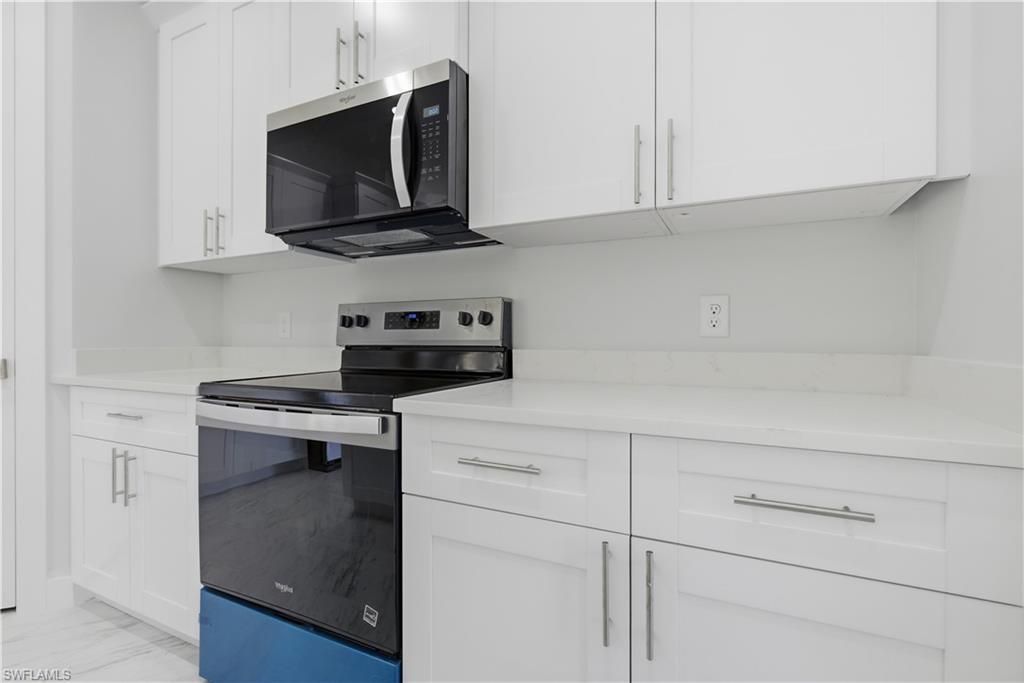 100 Zobora Cir, Fort Myers, FL 33913 Photo