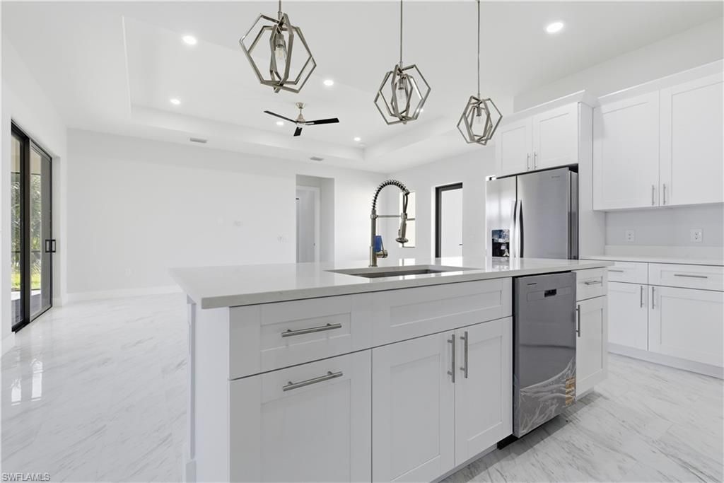 100 Zobora Cir, Fort Myers, FL 33913 Photo