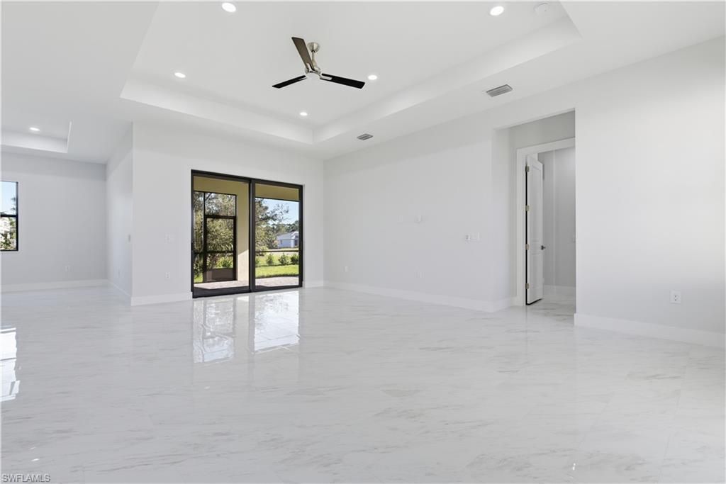 100 Zobora Cir, Fort Myers, FL 33913 Photo