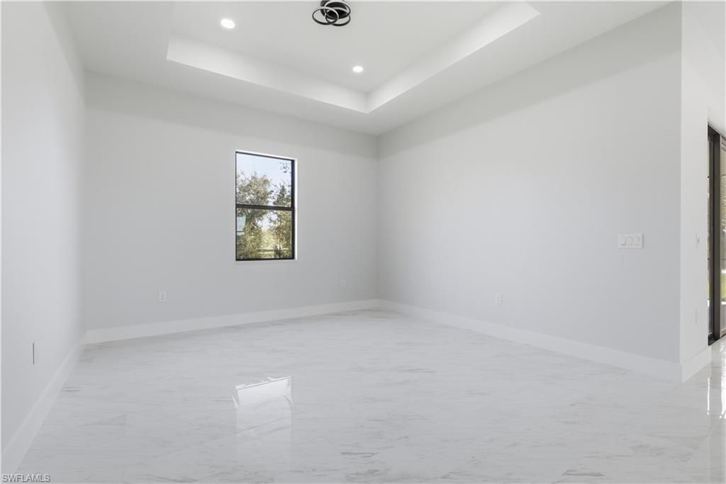 100 Zobora Cir, Fort Myers, FL 33913 Photo