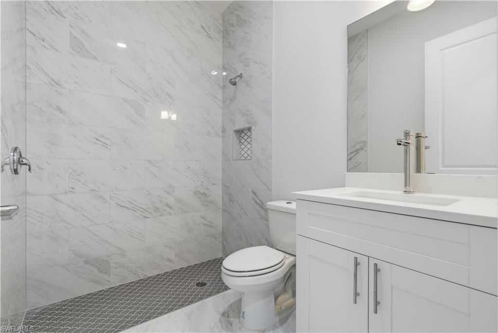 100 Zobora Cir, Fort Myers, FL 33913 Photo