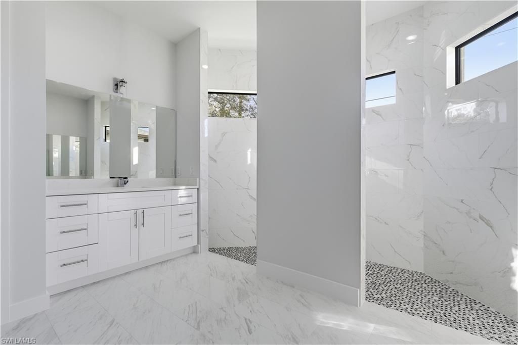 100 Zobora Cir, Fort Myers, FL 33913 Photo