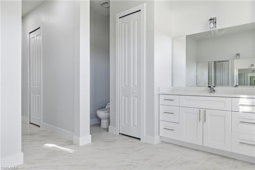 100 Zobora Cir, Fort Myers, FL 33913 Photo