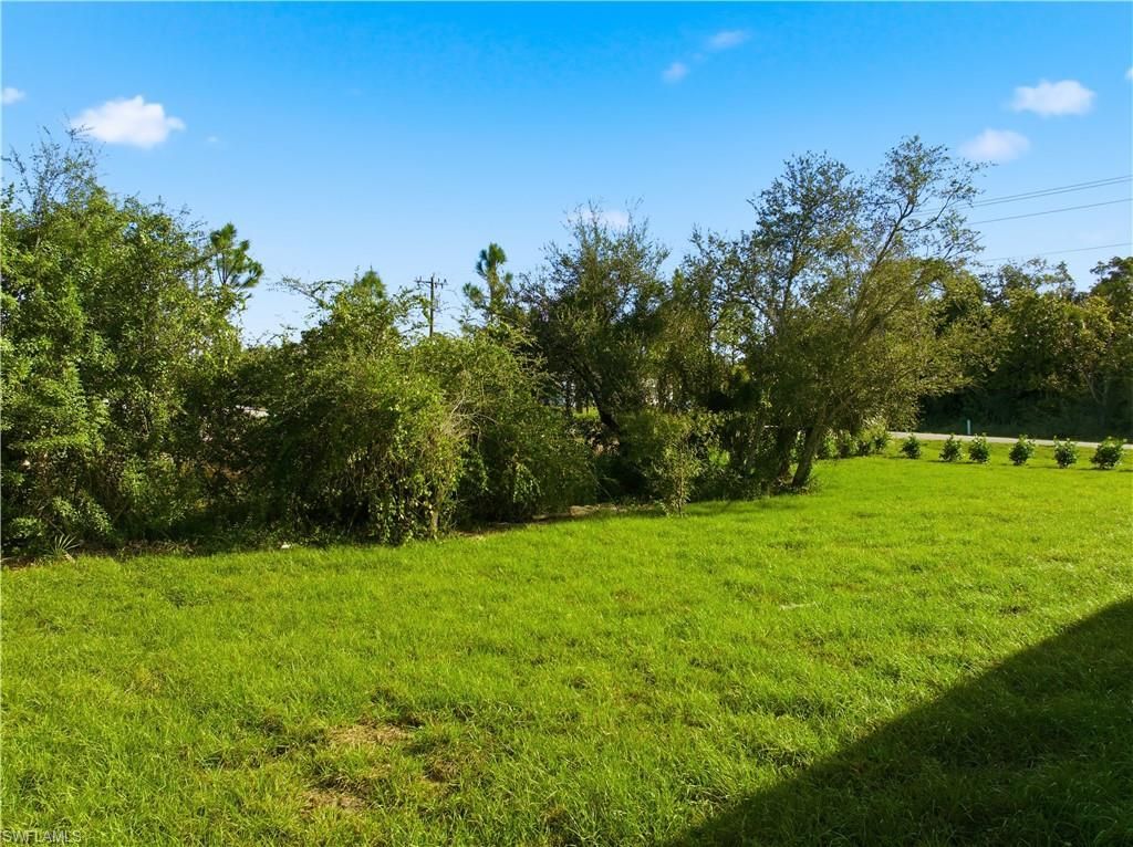 100 Zobora Cir, Fort Myers, FL 33913 Photo