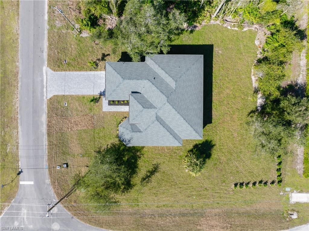 100 Zobora Cir, Fort Myers, FL 33913 Photo