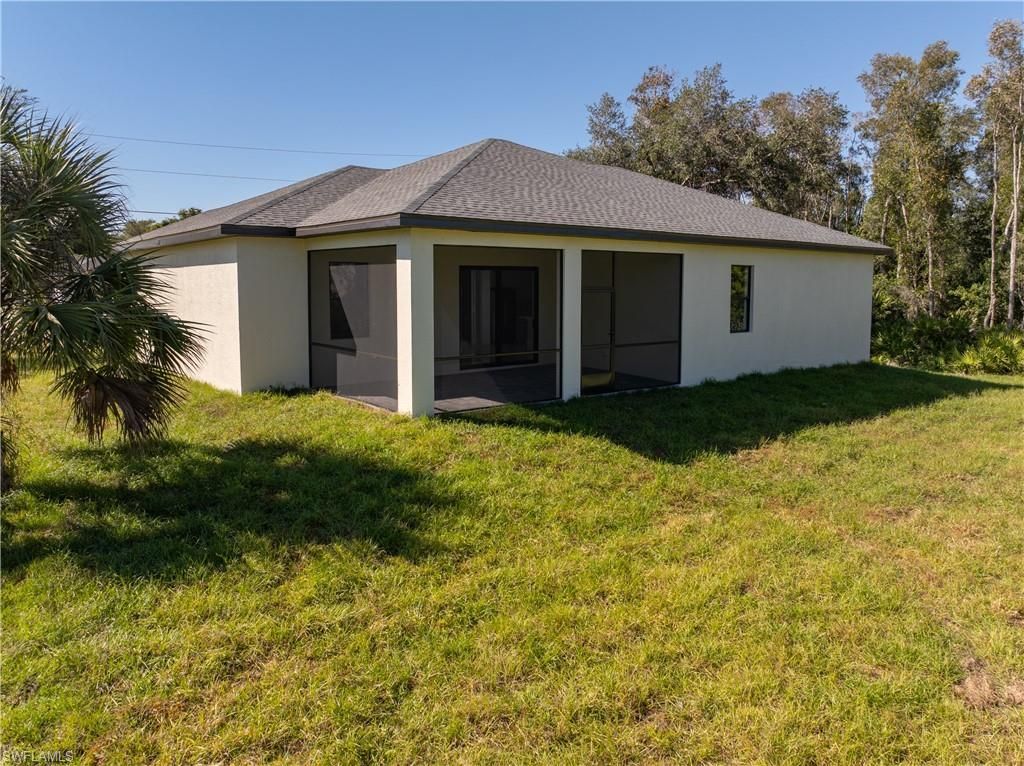 100 Zobora Cir, Fort Myers, FL 33913 Photo