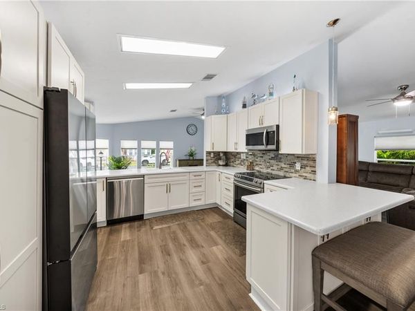 26821 Sammoset WAY, BONITA SPRINGS, FL 34135