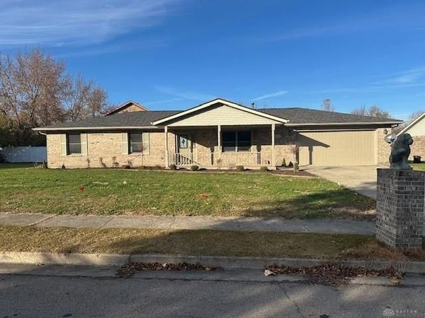 1141 Dickerson Drive, Troy, OH 45373