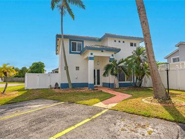 18662 NW 56TH AVENUE, MIAMI GARDENS, FL 33055