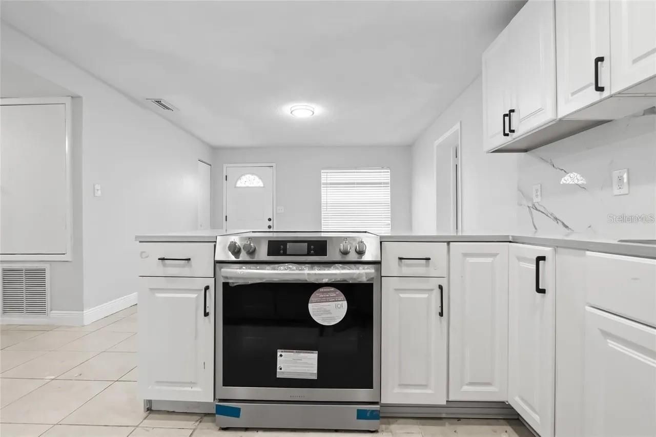 1415 Zenith Place, Orlando, FL 32808 Photo