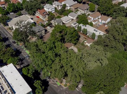 2017 10th St, Sacramento, CA 95818 Photo