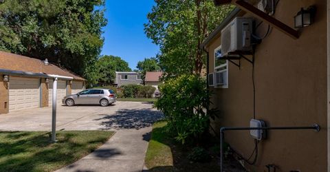 2017 10th St, Sacramento, CA 95818 Photo