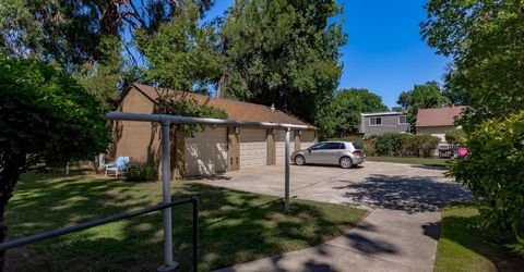 2017 10th St, Sacramento, CA 95818 Photo