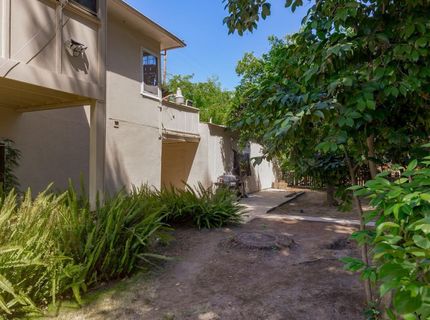 2017 10th St, Sacramento, CA 95818 Photo