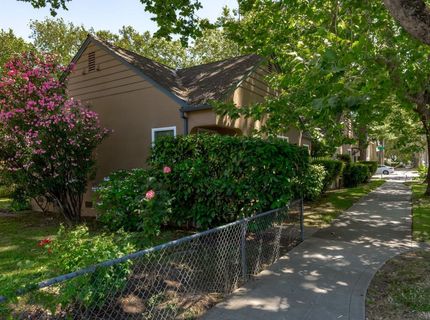 2017 10th St, Sacramento, CA 95818 Photo