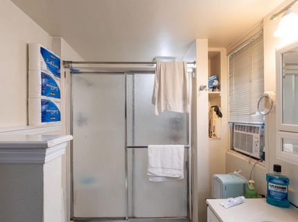 2017 10th St, Sacramento, CA 95818 Photo