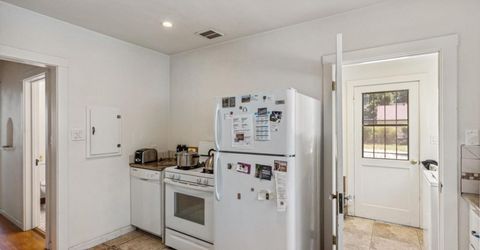 2017 10th St, Sacramento, CA 95818 Photo