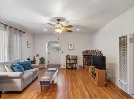 2017 10th St, Sacramento, CA 95818 Photo