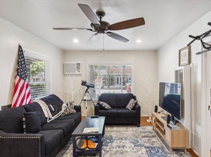 2017 10th St, Sacramento, CA 95818 Photo