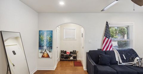 2017 10th St, Sacramento, CA 95818 Photo