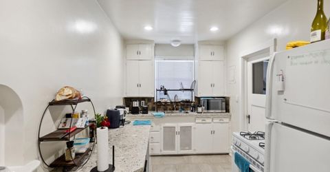 2017 10th St, Sacramento, CA 95818 Photo