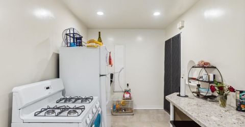 2017 10th St, Sacramento, CA 95818 Photo