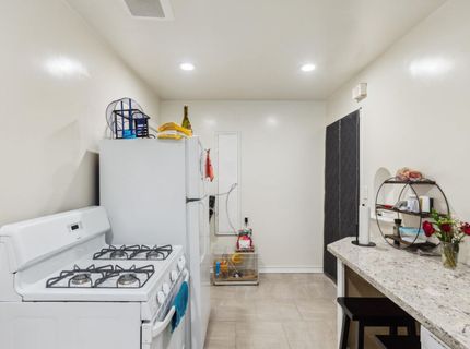 2017 10th St, Sacramento, CA 95818 Photo