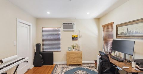 2017 10th St, Sacramento, CA 95818 Photo