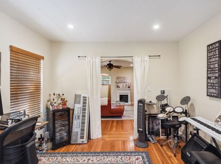 2017 10th St, Sacramento, CA 95818 Photo