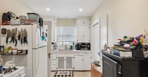 2017 10th St, Sacramento, CA 95818 Photo