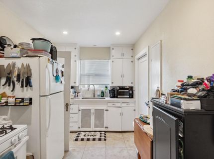 2017 10th St, Sacramento, CA 95818 Photo