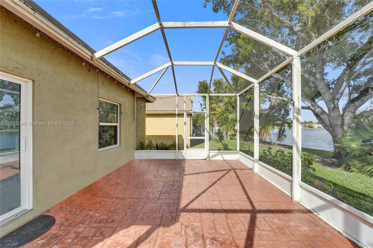 4118 Sapphire Ter, Weston, FL 33331 Photo