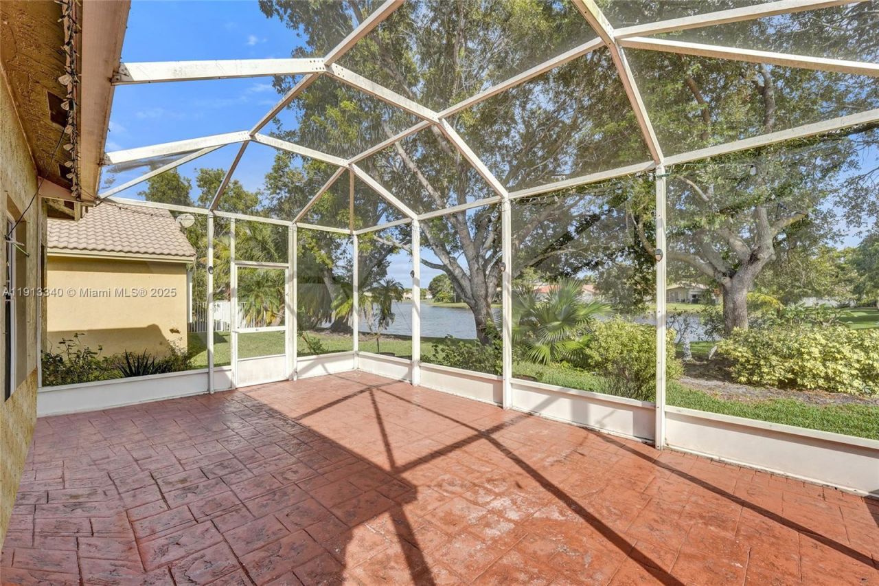 4118 Sapphire Ter, Weston, FL 33331 Photo