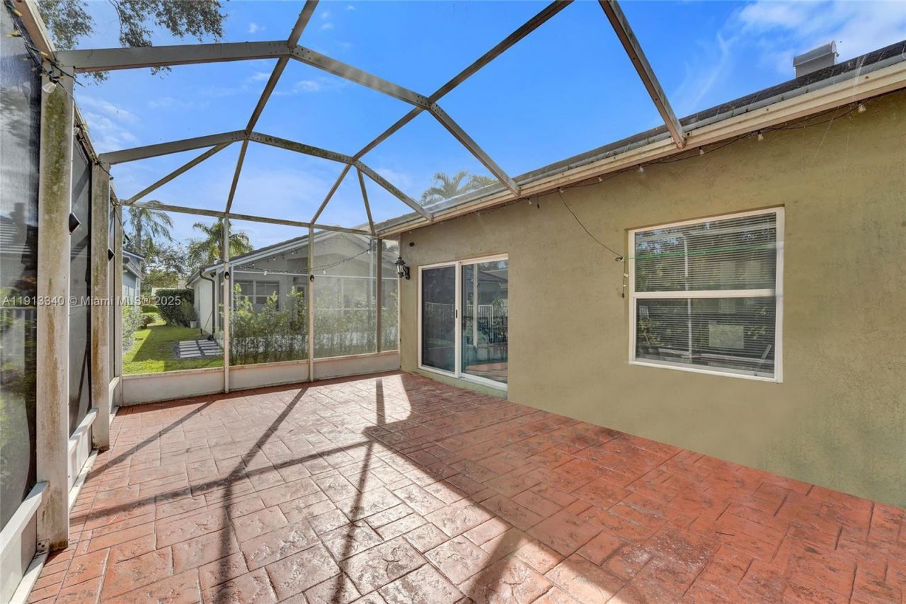 4118 Sapphire Ter, Weston, FL 33331 Photo