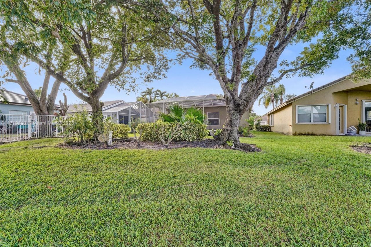 4118 Sapphire Ter, Weston, FL 33331 Photo