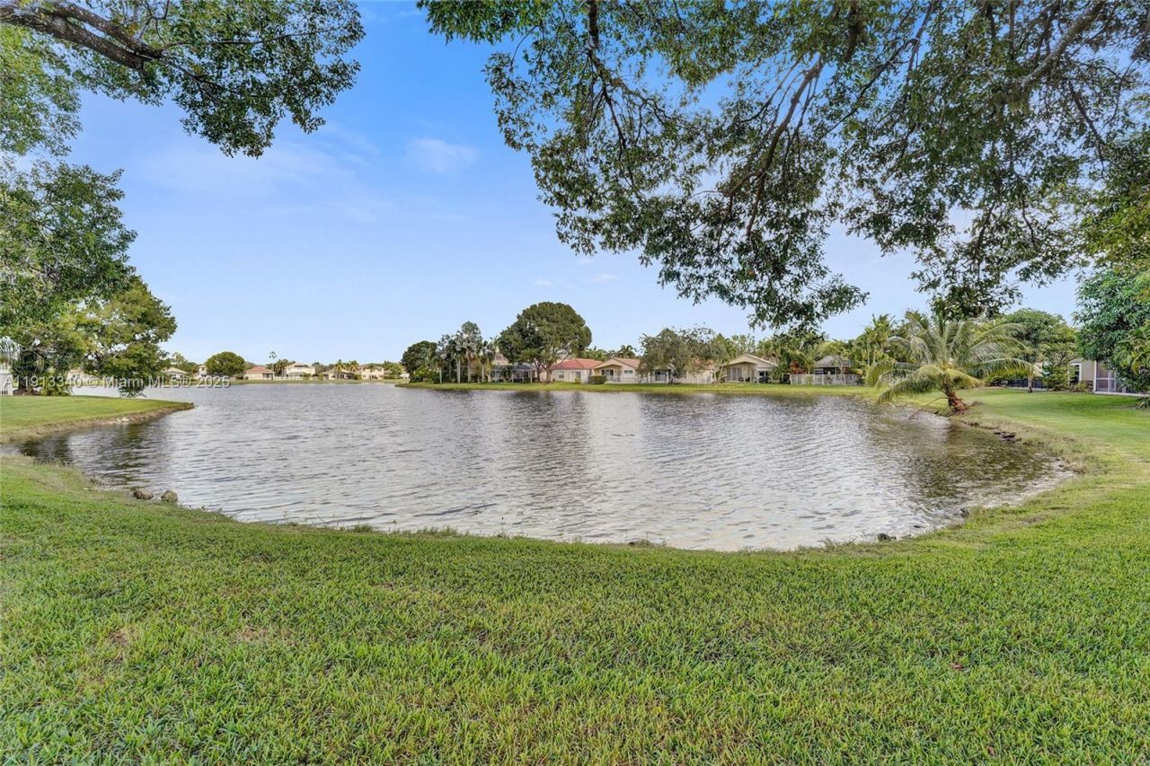 4118 Sapphire Ter, Weston, FL 33331 Photo